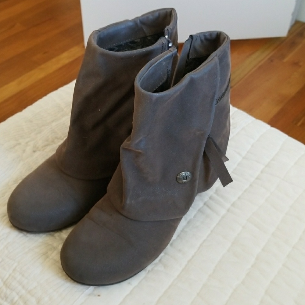 Blowfish Booties size 9