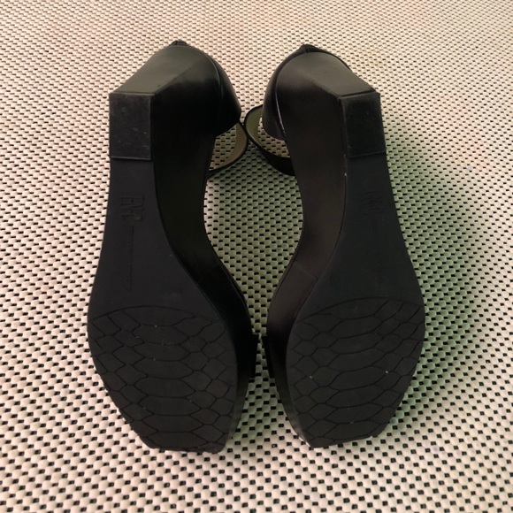 INC International Concept Sandal Wedge - Picture 4 of 6