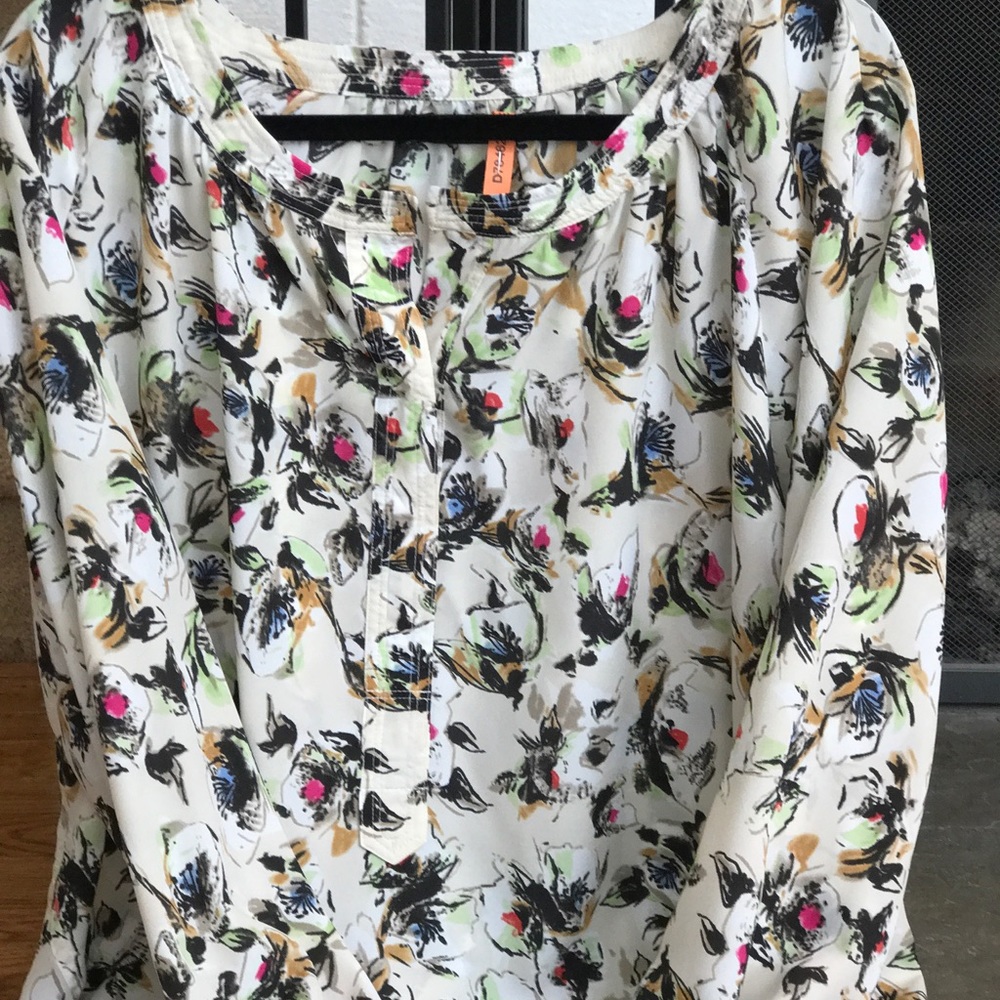 Long sleeve Paterson Kinkaid blouse!