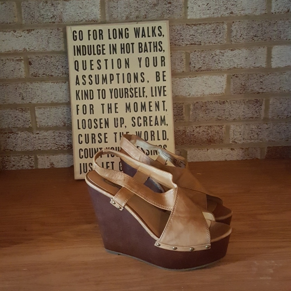 Tan wedge heel platform sandals