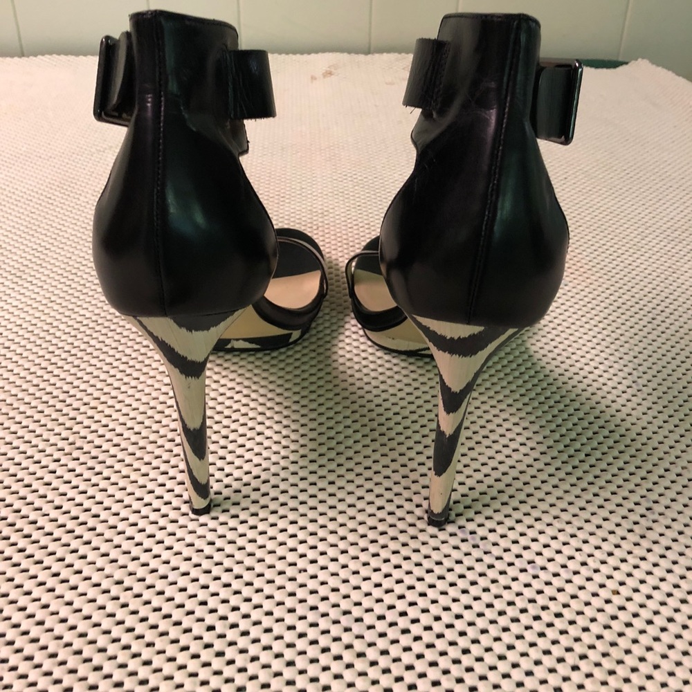 Calvin Klein Leopard/Black Sandals - Picture 3 of 4