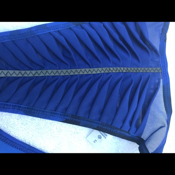 Size 2 tank Lululemon - Picture 6 of 6