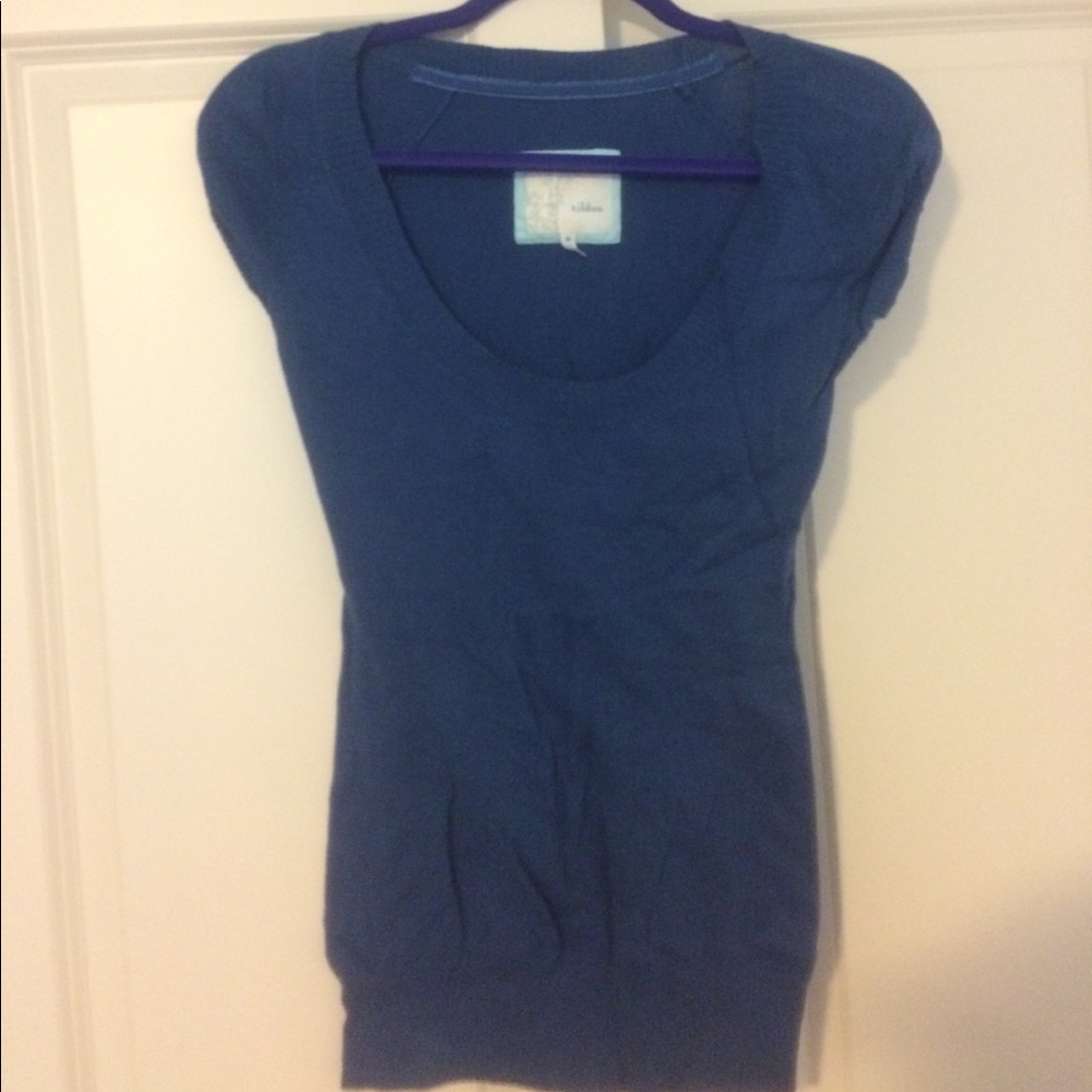 Short sleeve top