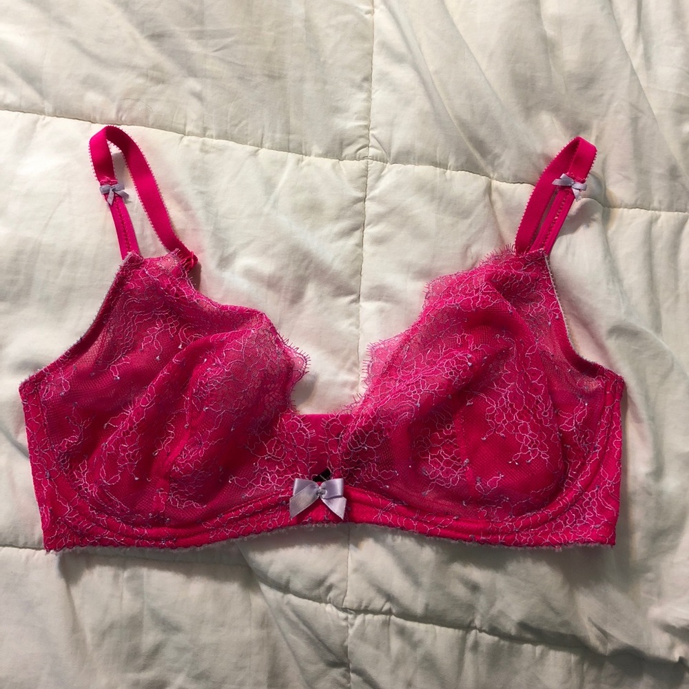 VS Hot Pink Sexy Lace Bra