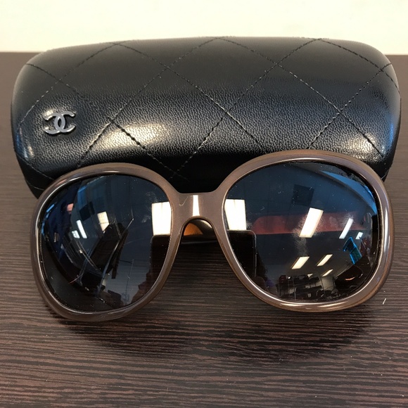 CHANEL Rectangle Signature Sunglasses