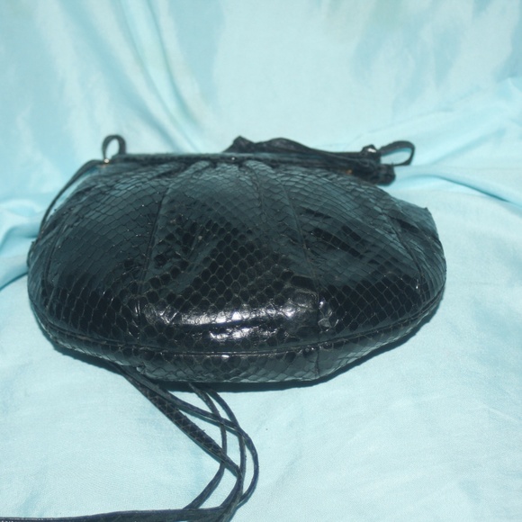 Judith Lieber black python cross body - Picture 4 of 8