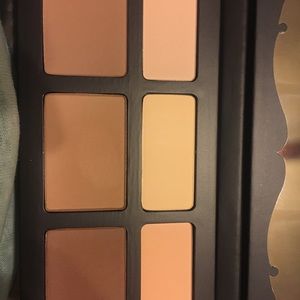 Kat von D contour