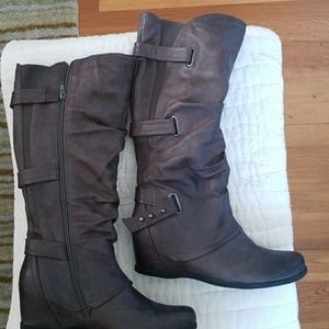 Bear Trap Quibella boots size 9