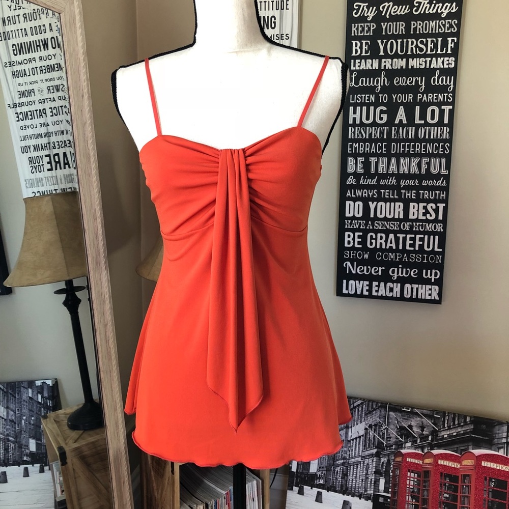 💞 Orange top, like new!