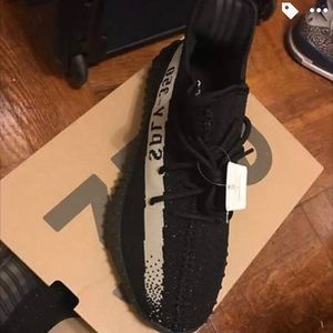 YEEZY BOOST 350 OREO