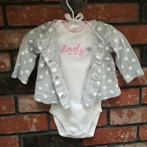 Carters 2 piece set. Jacket and onesie. 6 months