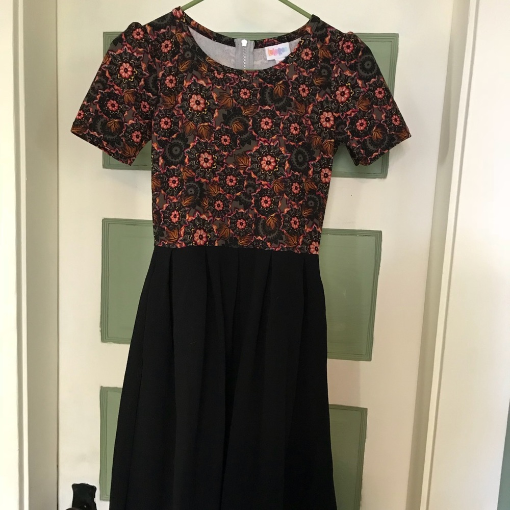 Gorgeous HTF Print XS Amelia