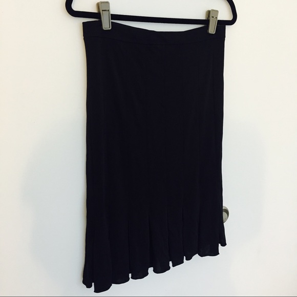 Giorgio Armani Dresses & Skirts - Giorgio Armani pleated skirt