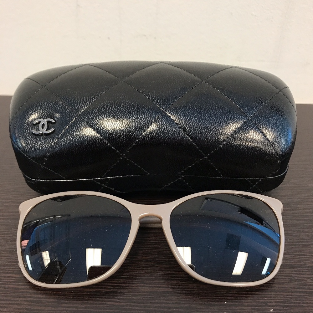 CHANEL Rectangle Sunglasses- Beige