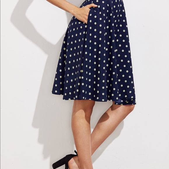 Pocket polka dot detailed skirt - Picture 3 of 7