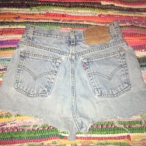 Vintage Levi high wasted jean shorts