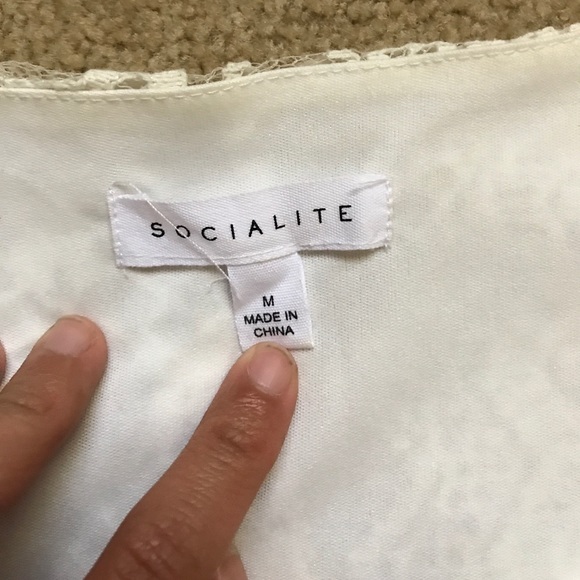 SOCIALIATE Boho White lace dress EUC - Picture 4 of 6