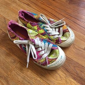 Rocket Dog 🚀 🐕 fun canvas shoes