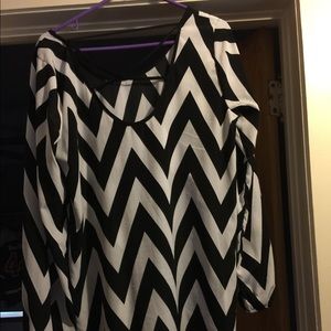 Maurice's Black/White dress top!!