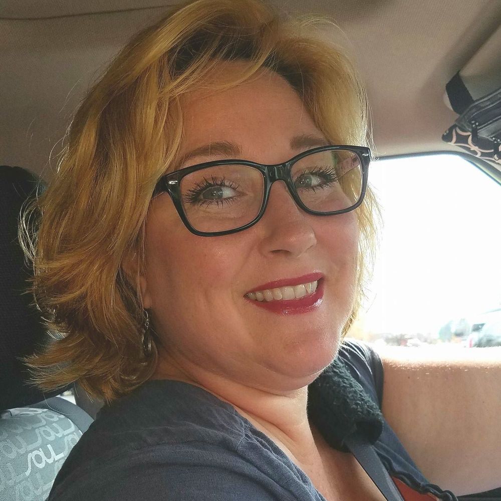 Meet your Posher, Carla