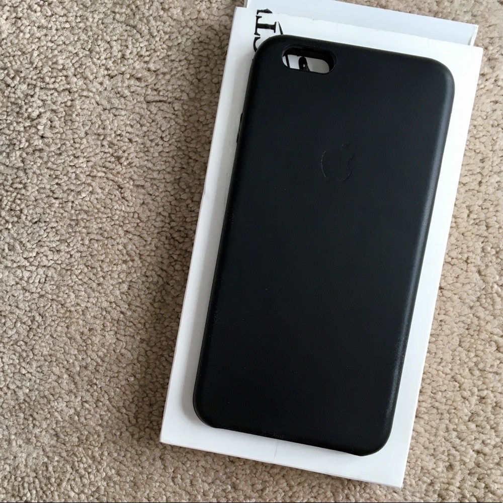 Apple Leather Case for the iPhone 6 Plus