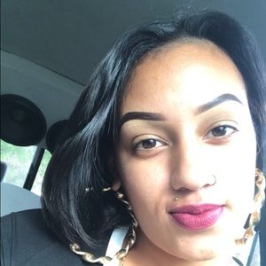 Meet your Posher, Maria