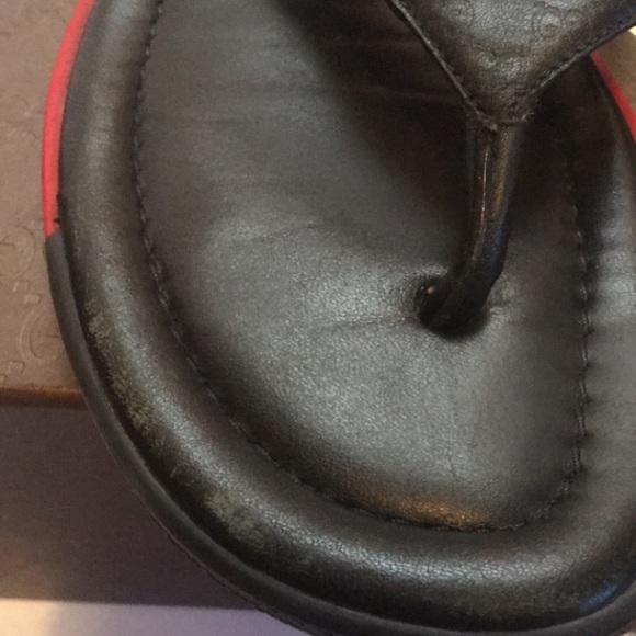 Authentic Gucci Flip Flops - Picture 4 of 8