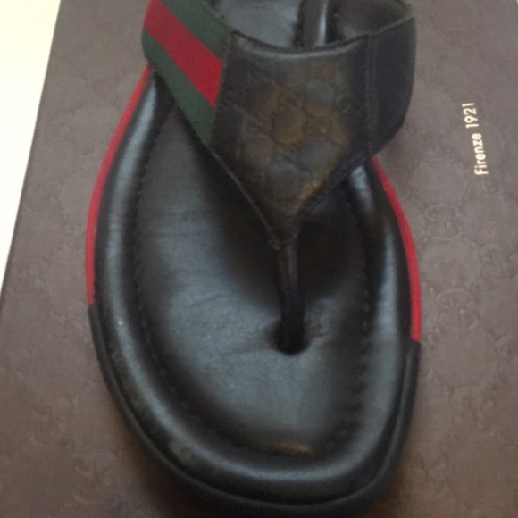 Authentic Gucci Flip Flops - Picture 8 of 8