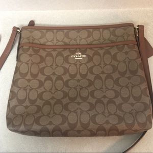 🐎Authntic Coach Signature Crossbody 🐎 🐎Authntic Coach Signature Crossbody 🐎