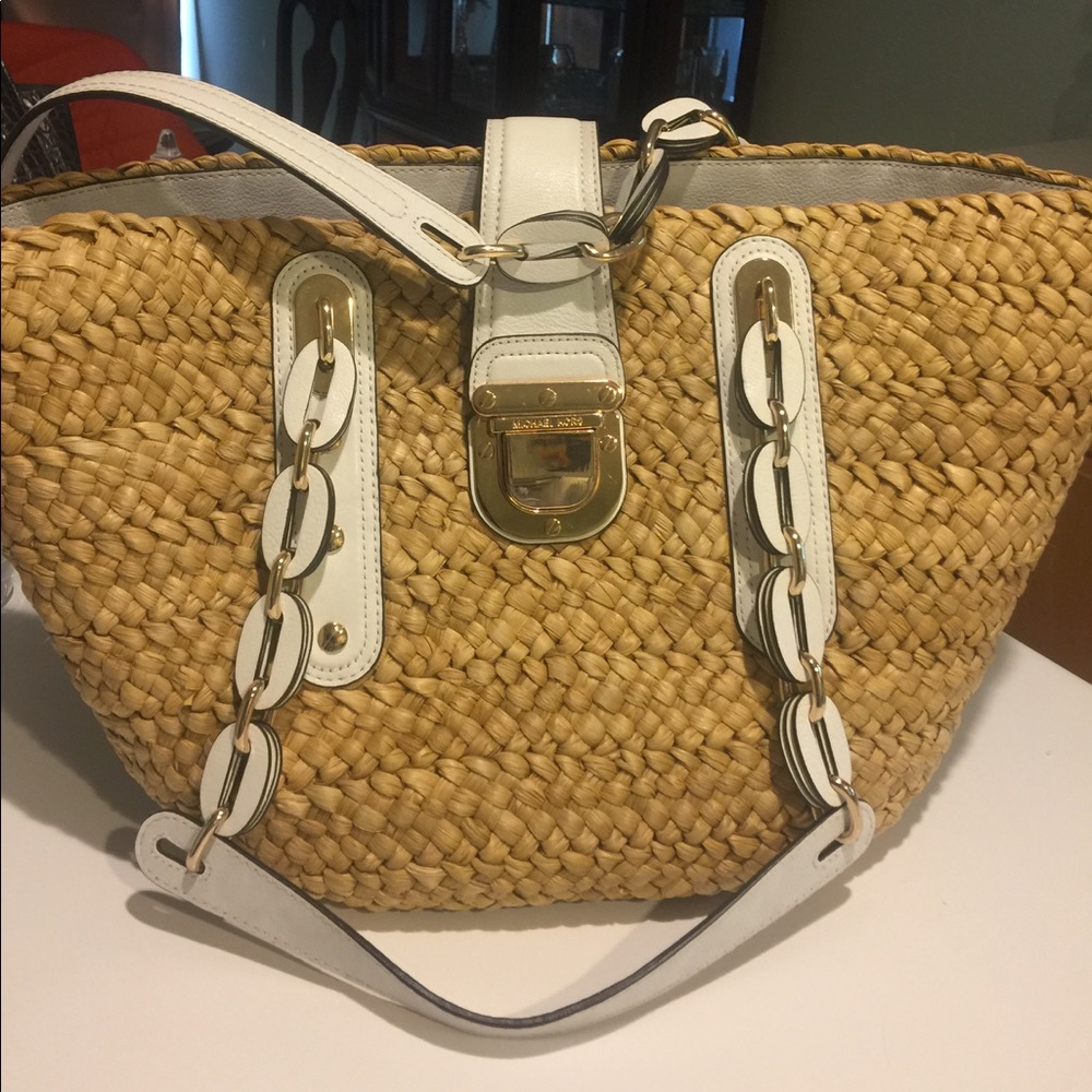 Michael Kors Extra Large Tote - Picture 1 of 4