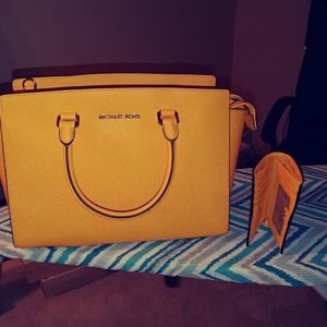 Michael Kors purse and wallet Michael Kors purse and wallet
