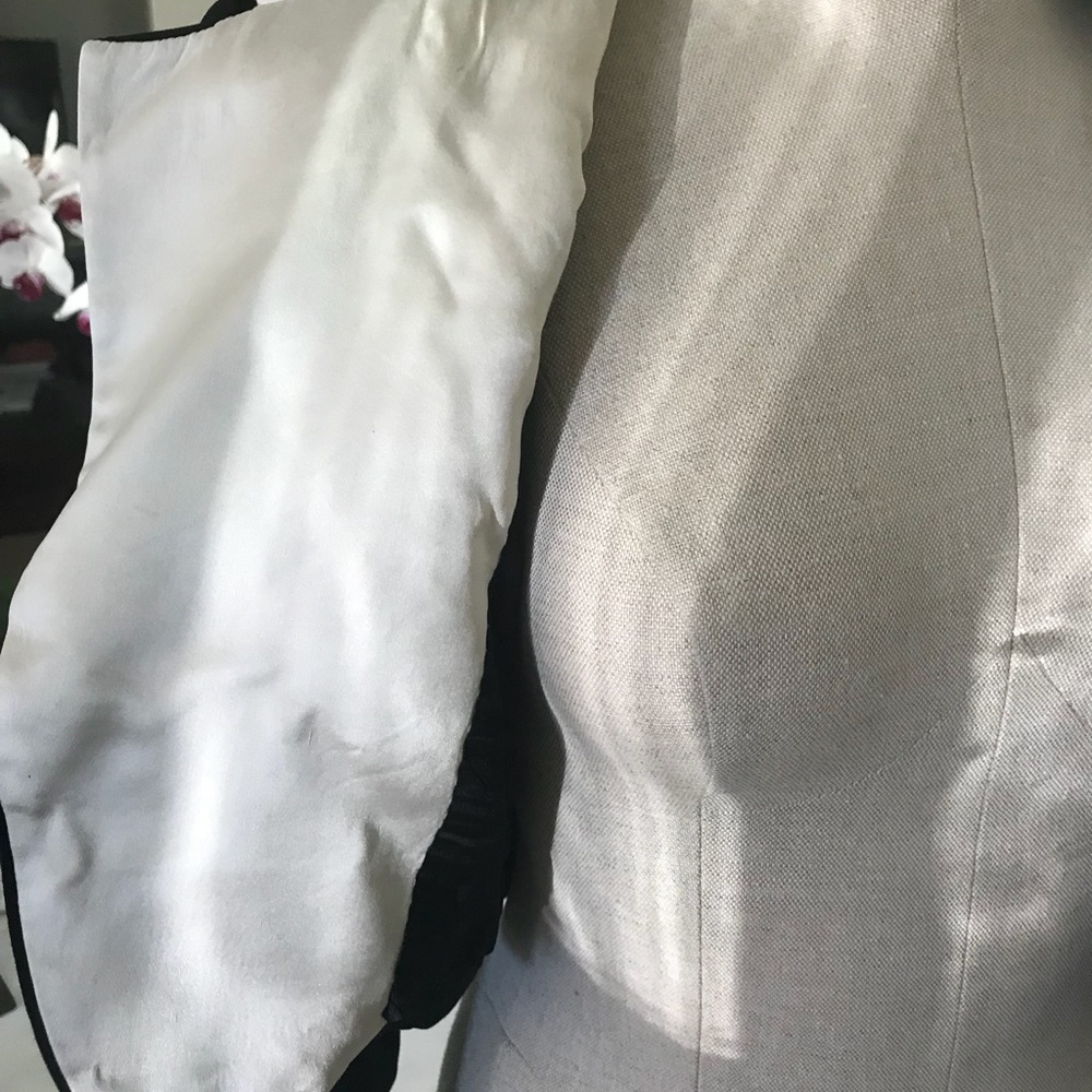 Vintage YSL Cropped Blazer ✨sold✨ - Picture 6 of 7