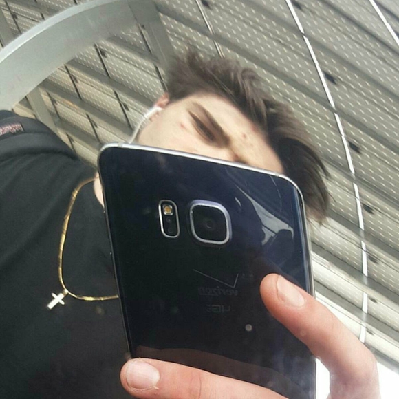 Meet your Posher, Riley - Picture 1 of 1