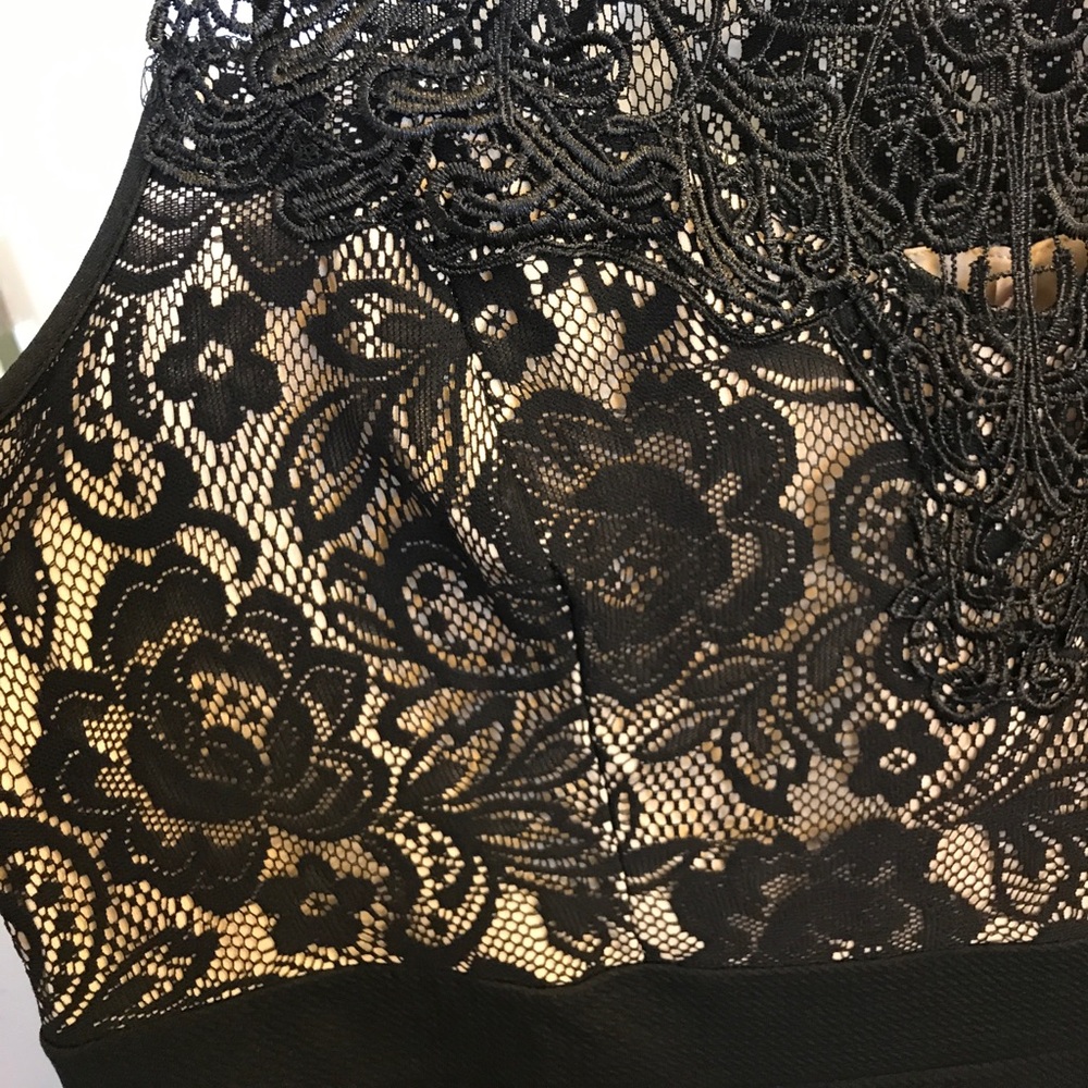 Dress - Picture 3 of 6