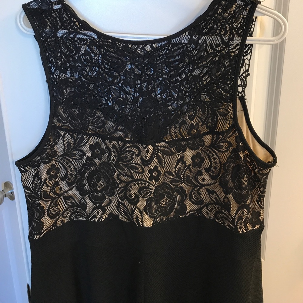 Dress - Picture 6 of 6