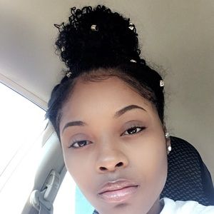 Meet your Posher, Quinché