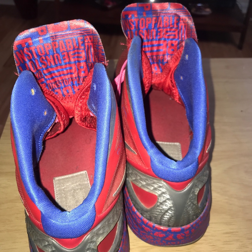 Nike Hyperdunk 2011. - Picture 3 of 4