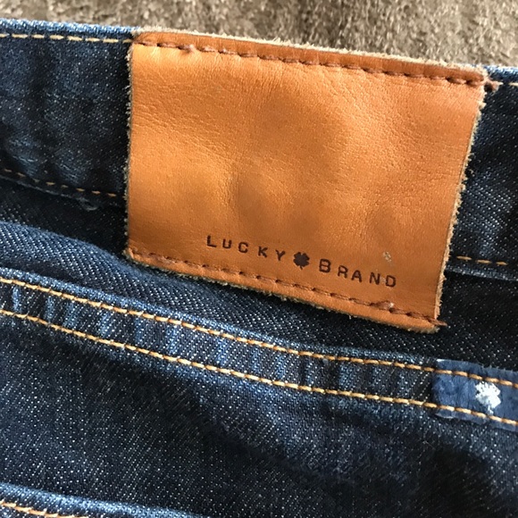 2 pairs of Lucky Brand Jeans - Picture 2 of 5