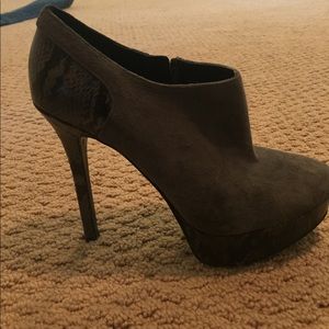 Nine West grey/blue booties