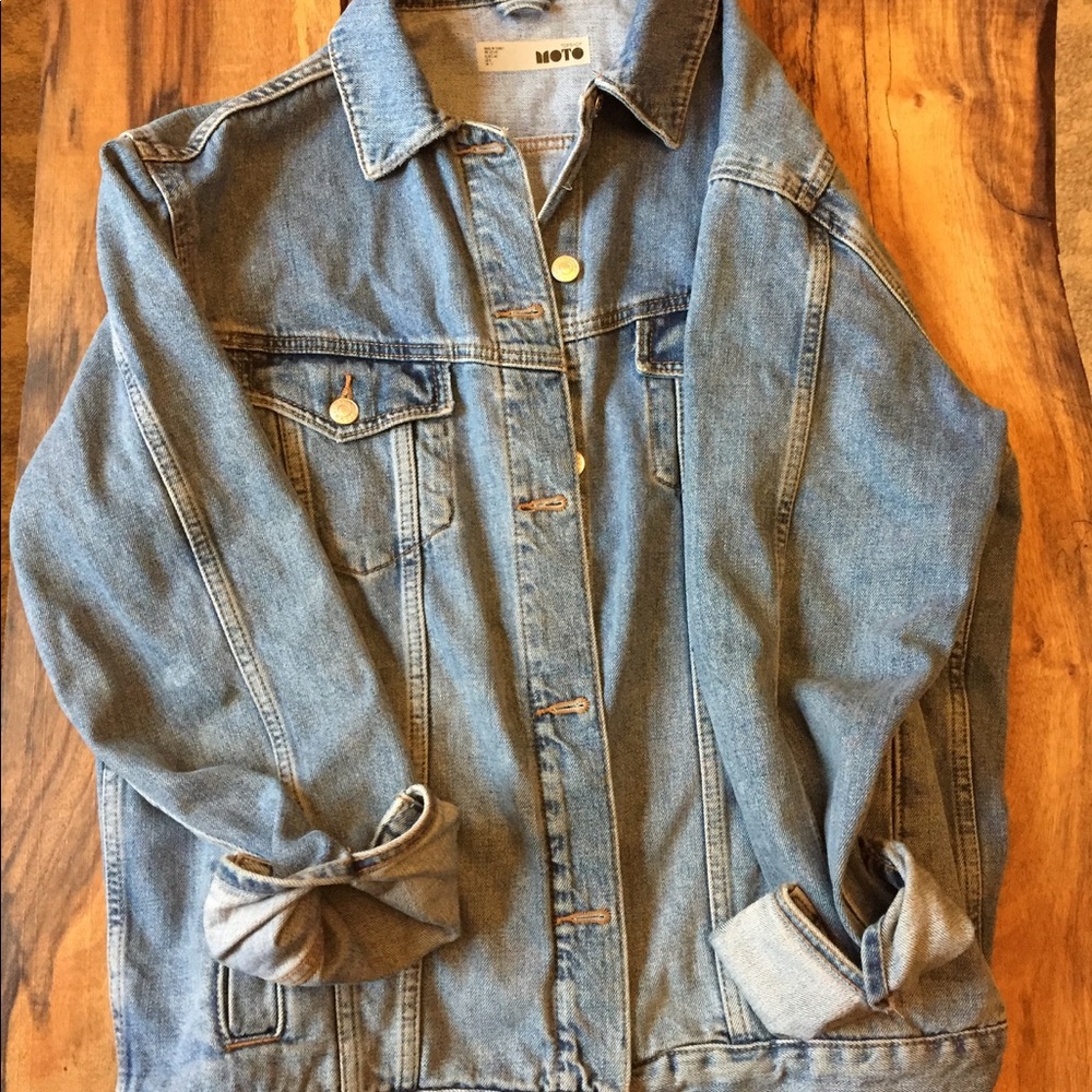 TOPSHOP MOTO oversized jean jacket. Size 8