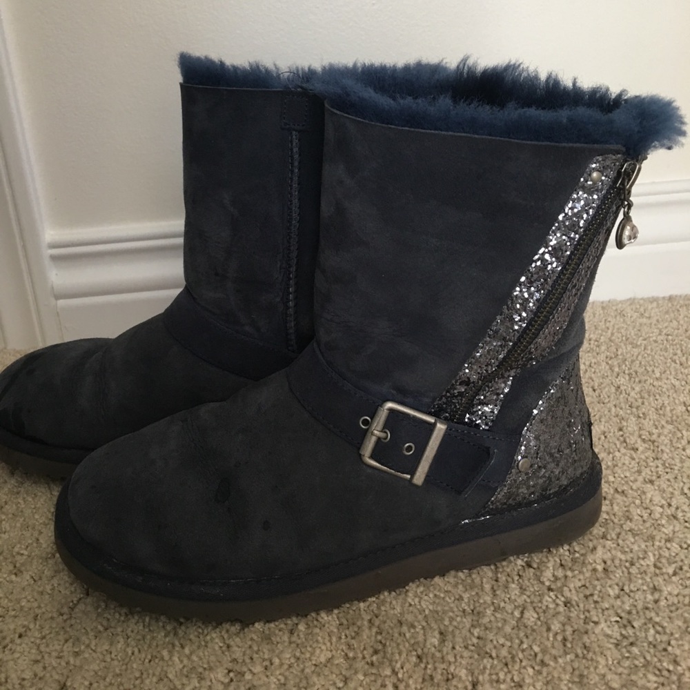 Navy blue uggs