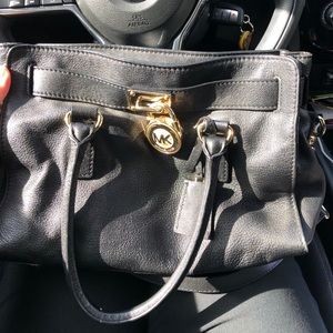 Michael Kors Hamilton East West Tote: Medium
