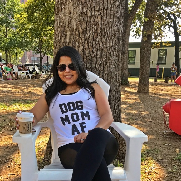 Meet your Posher, Laura - Picture 3 of 8