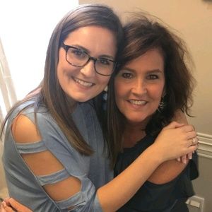 Meet your Posher, Leslie