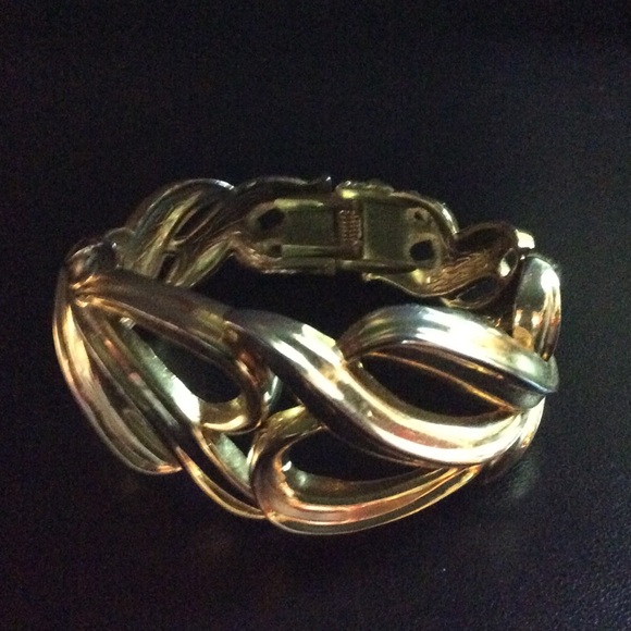 Fashion Jewelry | Hinged Goldtone Bracelet - Picture 2 of 7