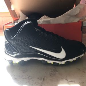 New Nike “alpha shark” cleats