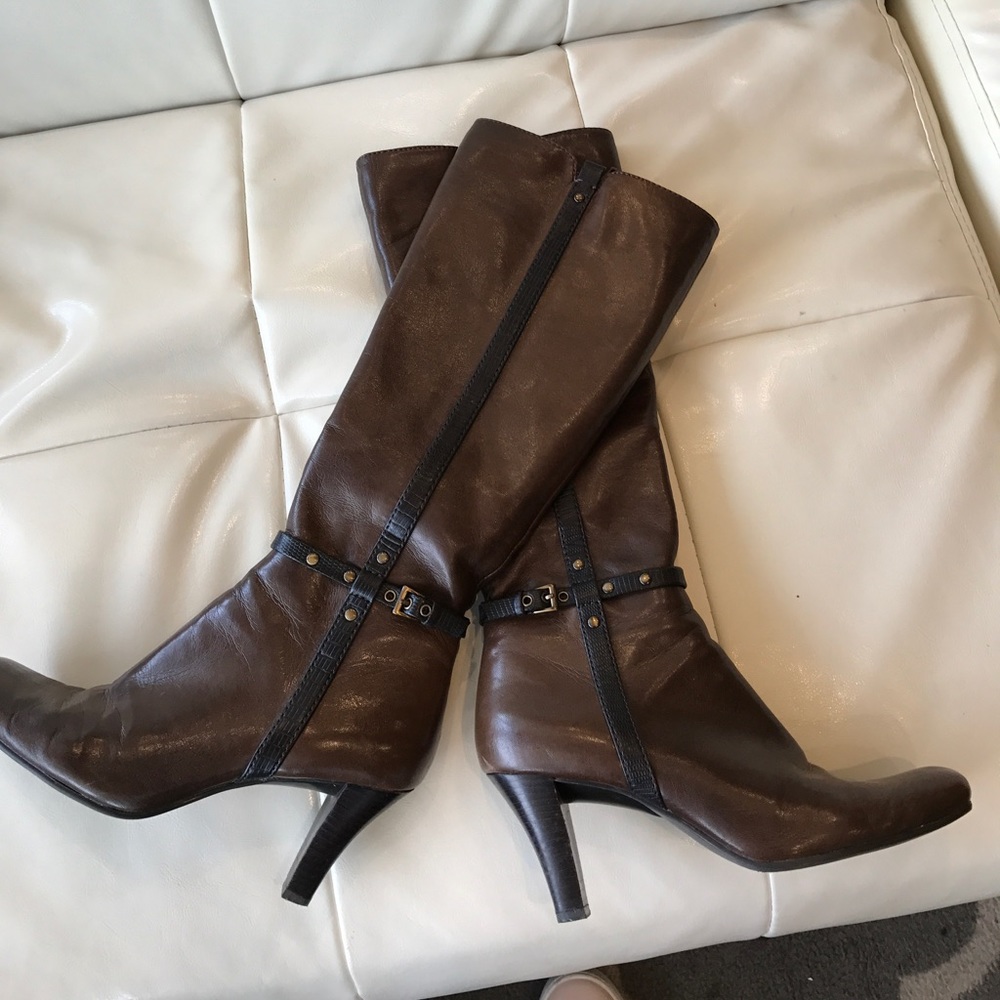 Liz Claiborne boots