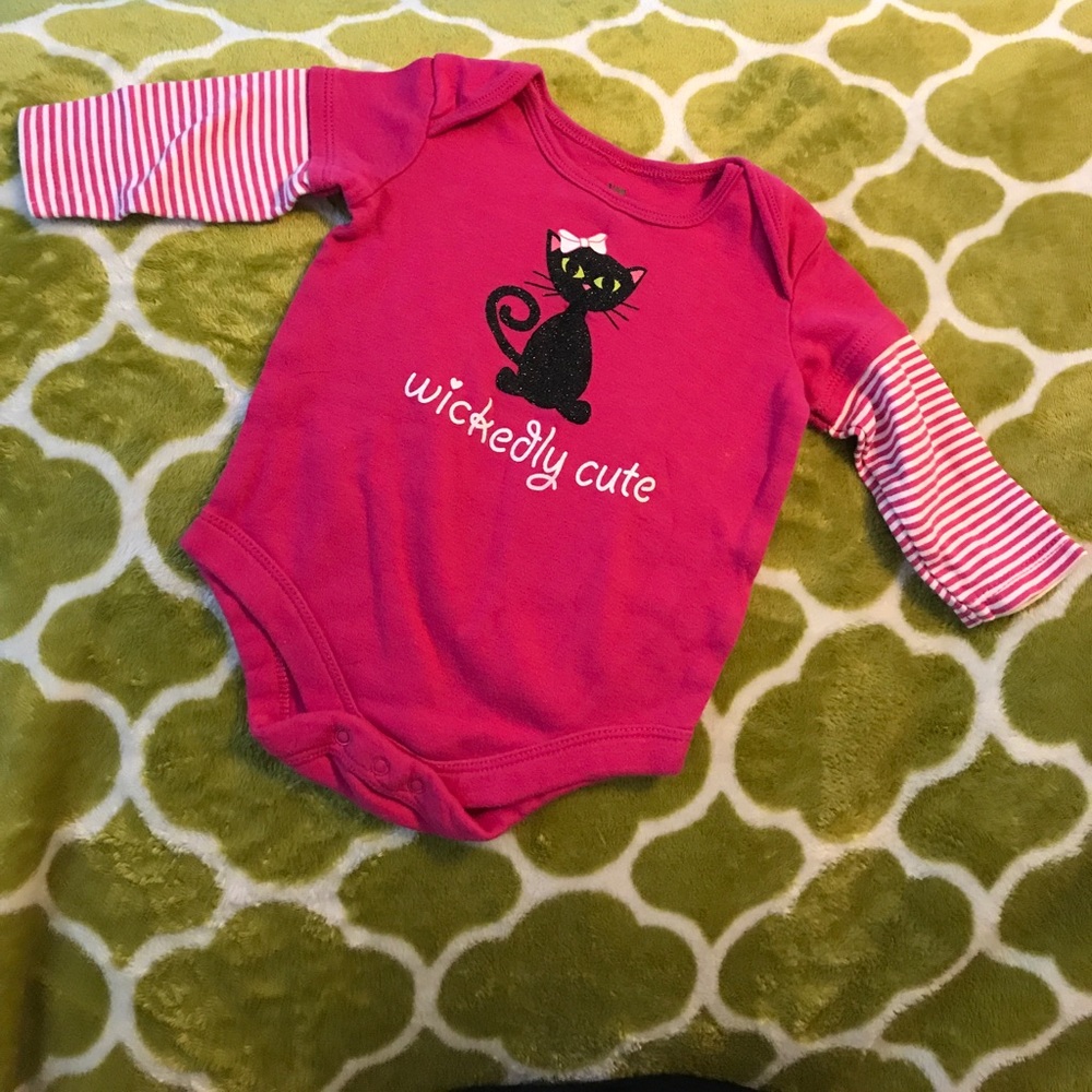 Halloween Long Sleeve Onesie size 3/6 months