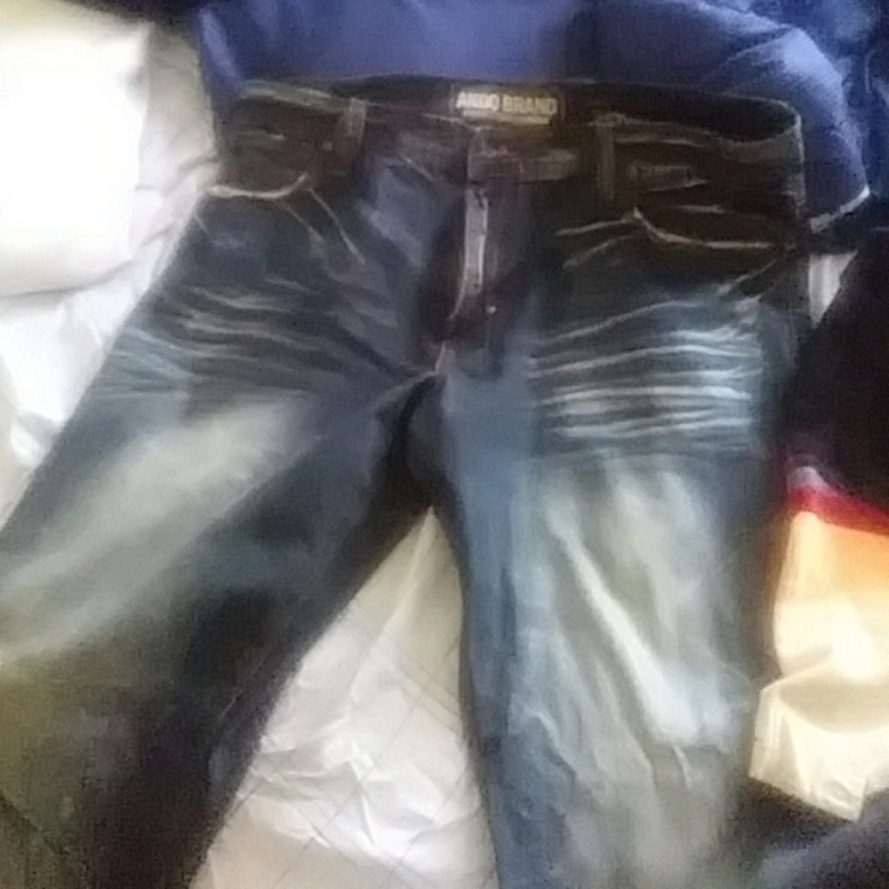 Akoo jeans