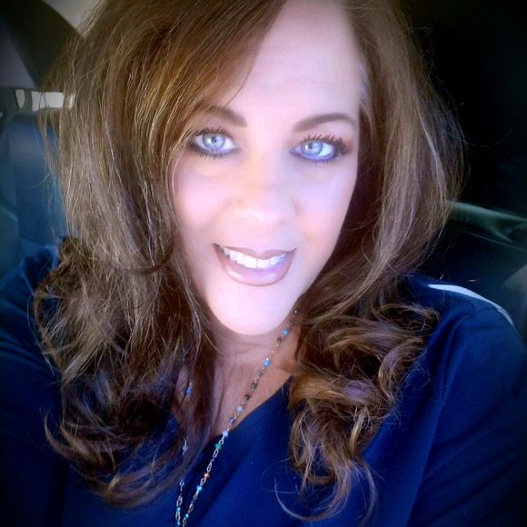 Meet your Posher, Staci - Picture 1 of 1